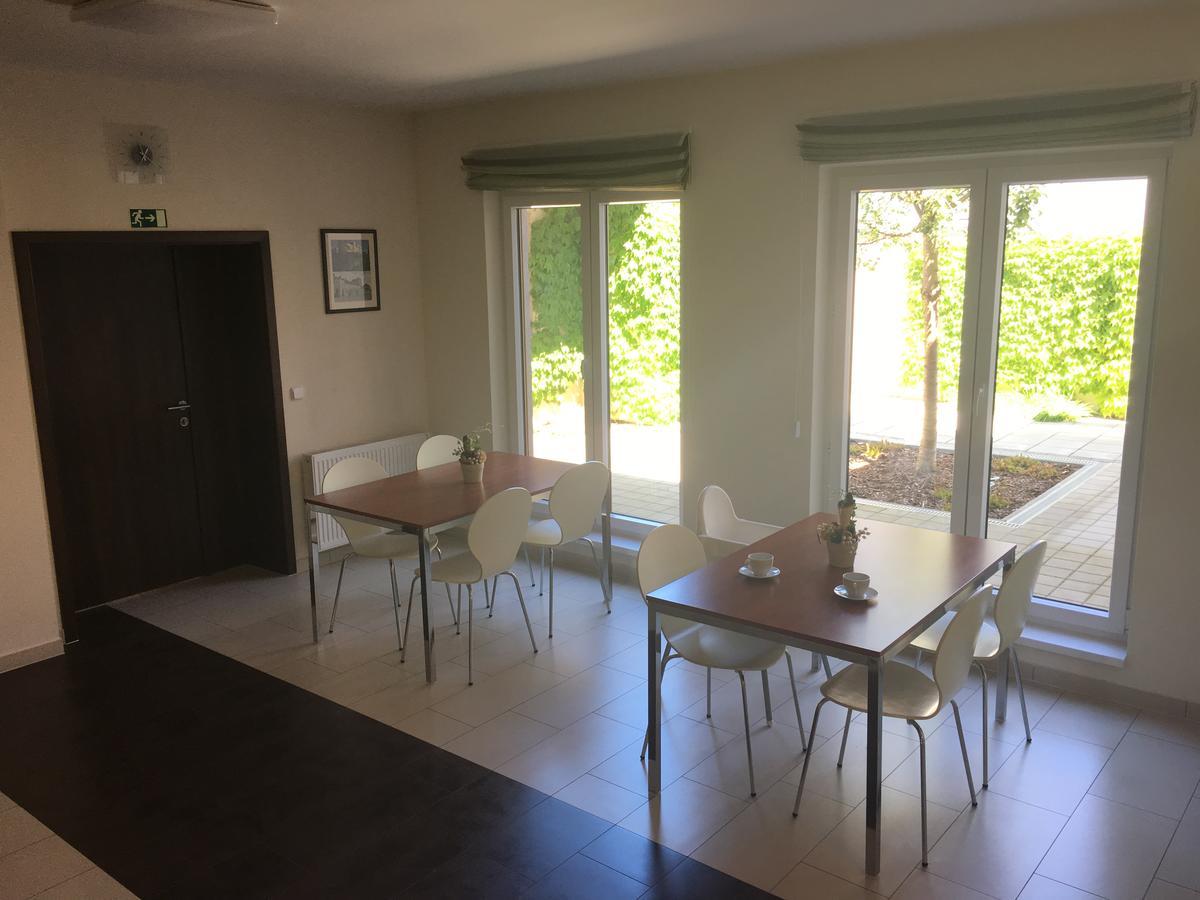 Penzion Hermina Veselí nad Moravou Esterno foto