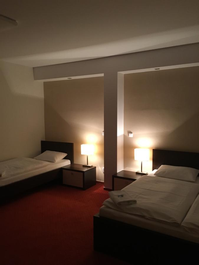Penzion Hermina Veselí nad Moravou Esterno foto